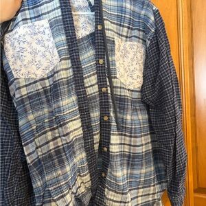 American Eagle Outfitters Blue Plaid Button-Down Shirt with Floral Pockets